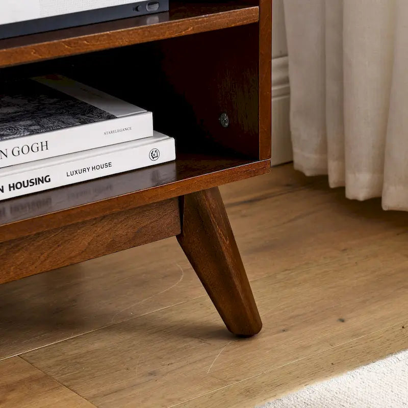 Meuble TV de 150 cm avec étagères ouvertes et portes en rotin pour téléviseurs de 65 pouces