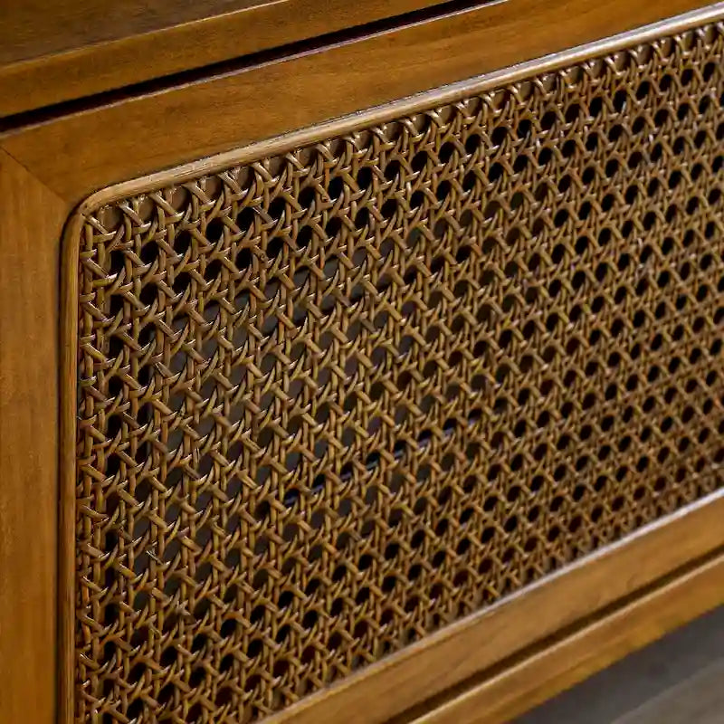 Meuble TV de 150 cm avec étagères ouvertes et portes en rotin pour téléviseurs de 65 pouces