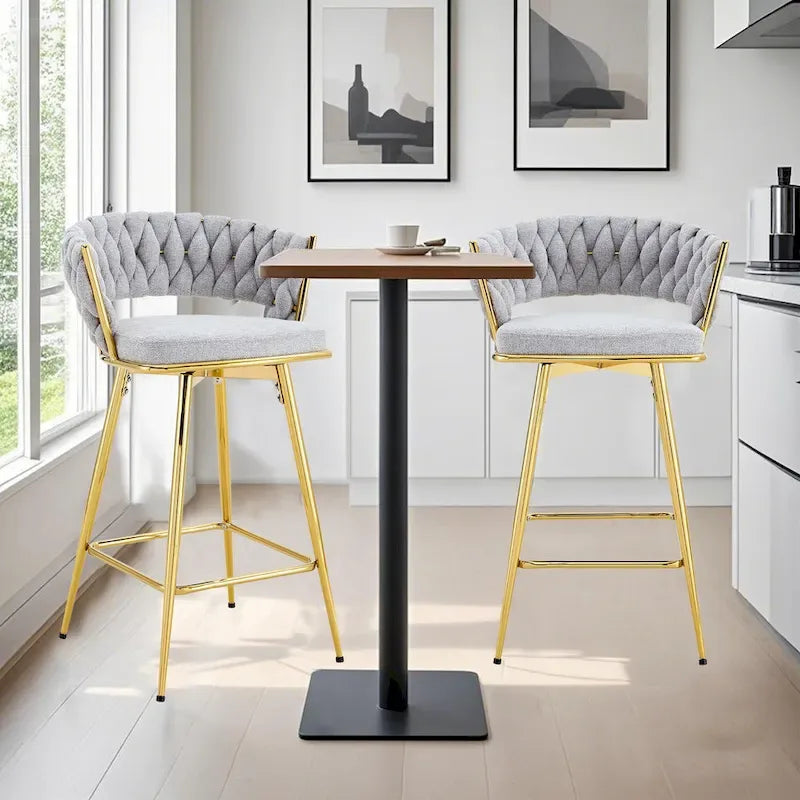 Un lot de 4 tabourets de bar rotatifs, équipés de coussins en lin respirant - Convient à la hauteur d'un îlot de cuisine.