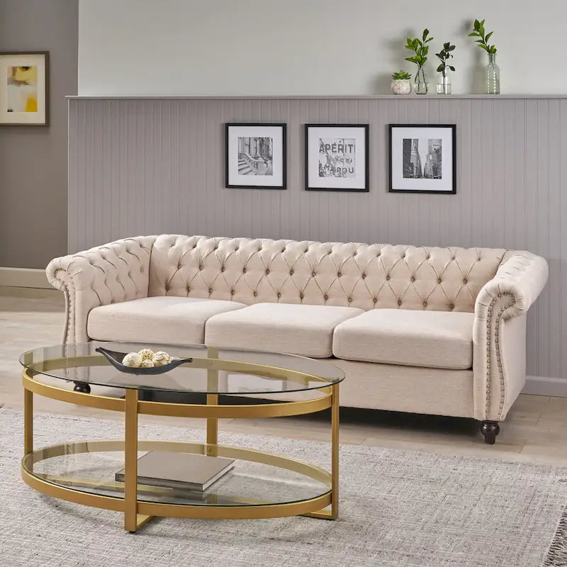 Beżowa trzyosobowa sofa Chesterfield z pikowaniem i nitami