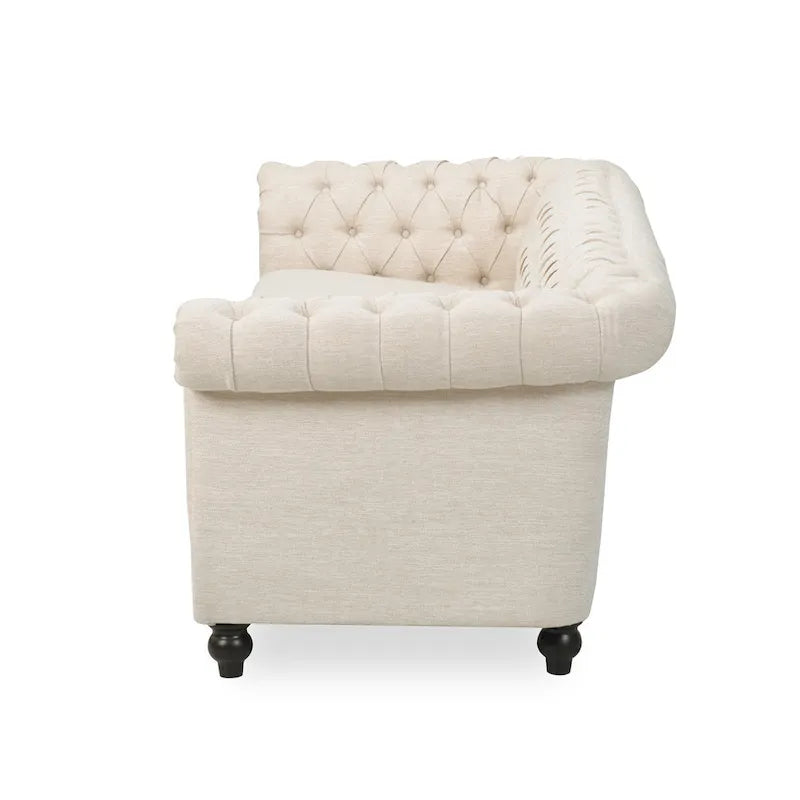 Beżowa trzyosobowa sofa Chesterfield z pikowaniem i nitami