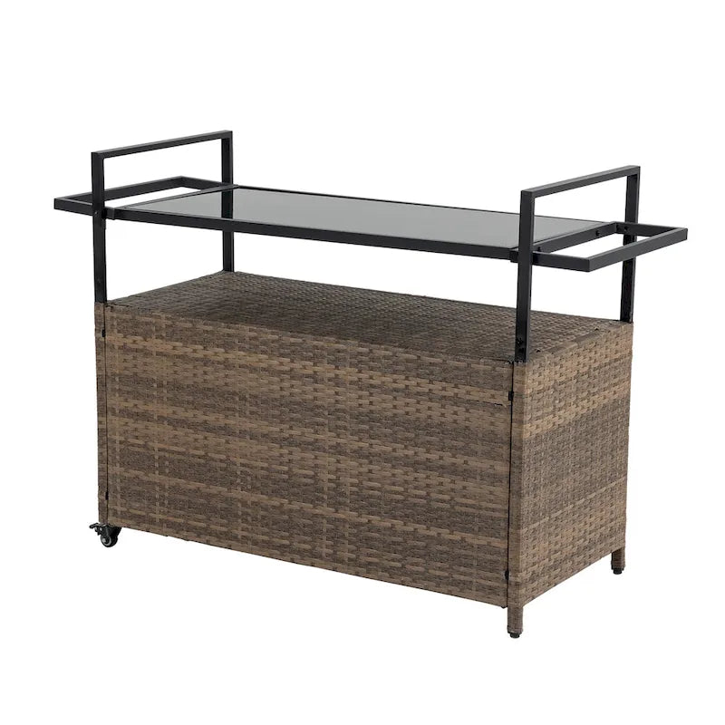 Chariot de bar en osier pour terrasse extérieure avec armoire de rangement et plateau en verre, table de bar à boissons en rotin roulante avec roues à 360° et étagère ouverte