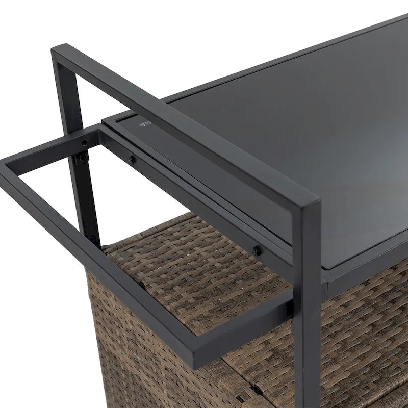 Chariot de bar en osier pour terrasse extérieure avec armoire de rangement et plateau en verre, table de bar à boissons en rotin roulante avec roues à 360° et étagère ouverte