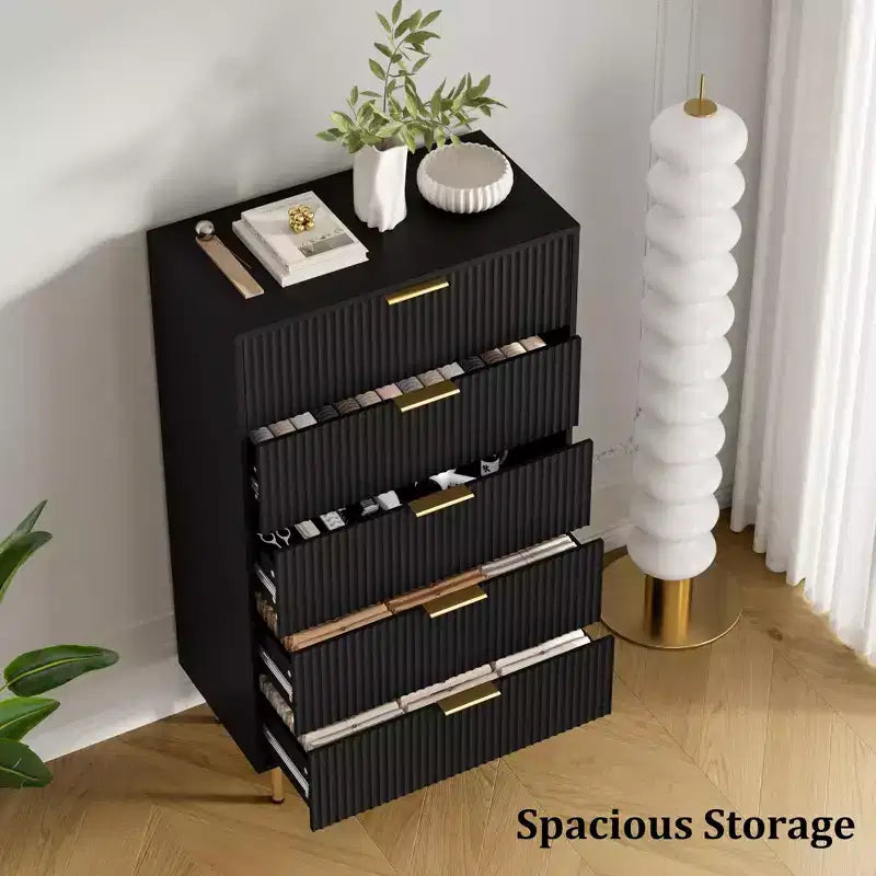 Commode 5 tiroirs blanche / effet marbre et bois – Panneau cannelé, pour 1 personne