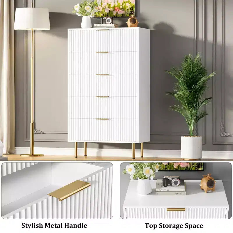 Commode 5 tiroirs blanche / effet marbre et bois – Panneau cannelé, pour 1 personne