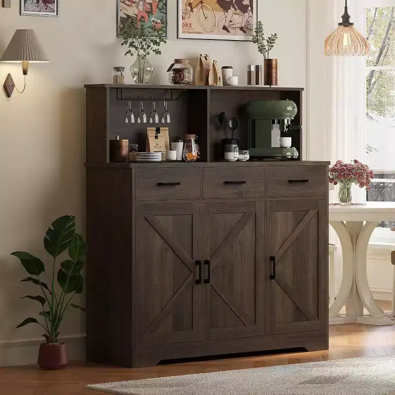 Buffet de style campagnard en bois marron/blanc et marron foncé avec 3 tiroirs et 3 portes – Simple