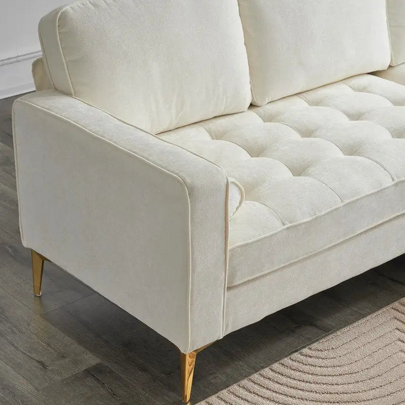 Trzyosobowa modułowa sofa pokojowa ze złotymi nóżkami trójnogami