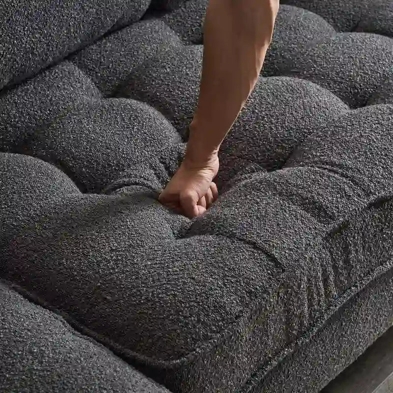 Trzyosobowa modułowa sofa pokojowa ze złotymi nóżkami trójnogami