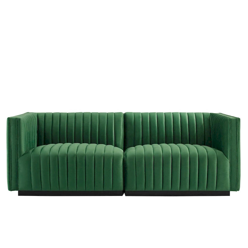 Tapicerowana dwuosobowa sofa Conjure Channel z aksamitu performance