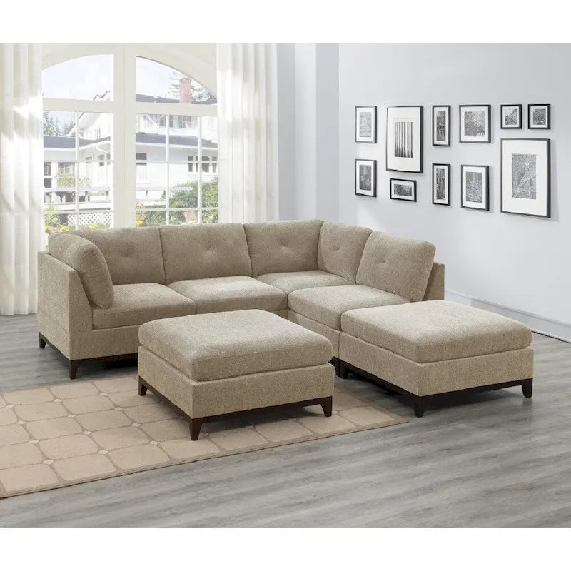 Modułowa sekcyjna sofa chenille w kolorze camelowym