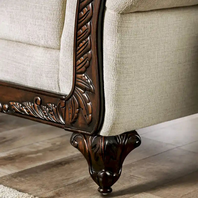 Canapé traditionnel Brondon en chenille crème avec accoudoirs roulés, par Furniture of America