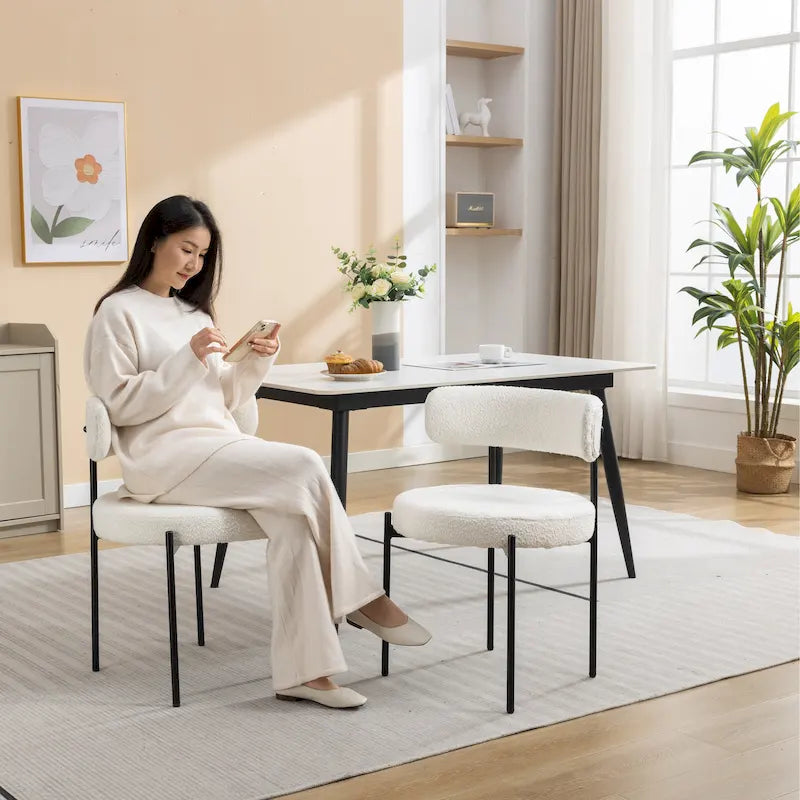 Roundhill Furniture Burbank Nowoczesne Okrągłe Krzesła Jadalniane Boucle, Zestaw 2