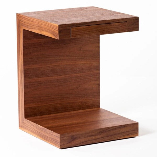 Table d'appoint en bois en forme de C Carson Aurelle Home