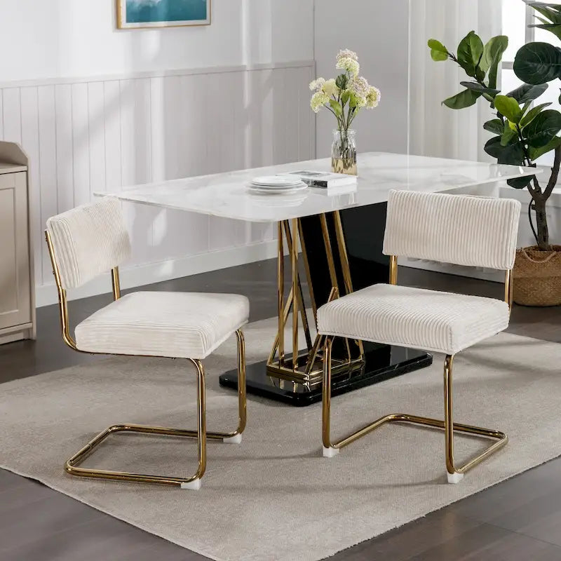 Chaises de salle à manger modernes avec base en métal doré, chaises de cuisine sans accoudoirs avec capitonnage cannelé, lot de 2