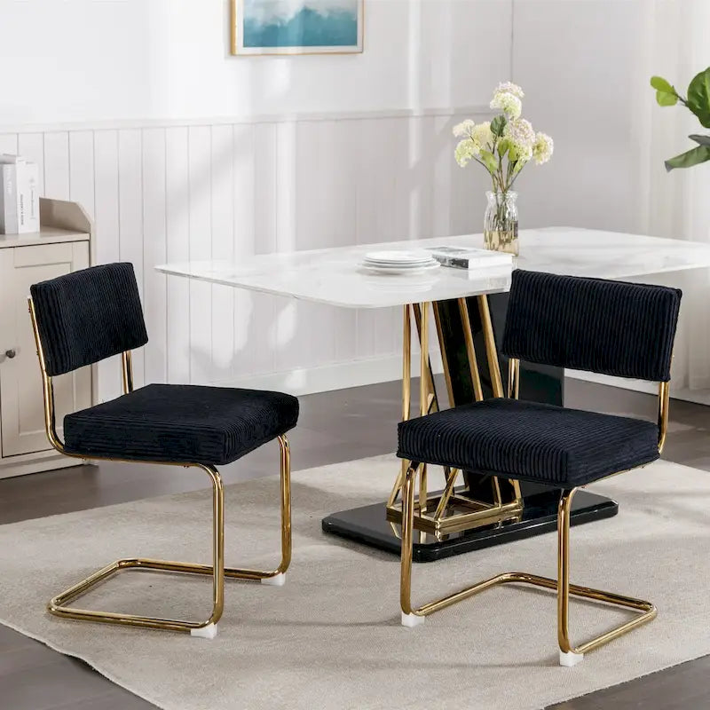 Chaises de salle à manger modernes avec base en métal doré, chaises de cuisine sans accoudoirs avec capitonnage cannelé, lot de 2