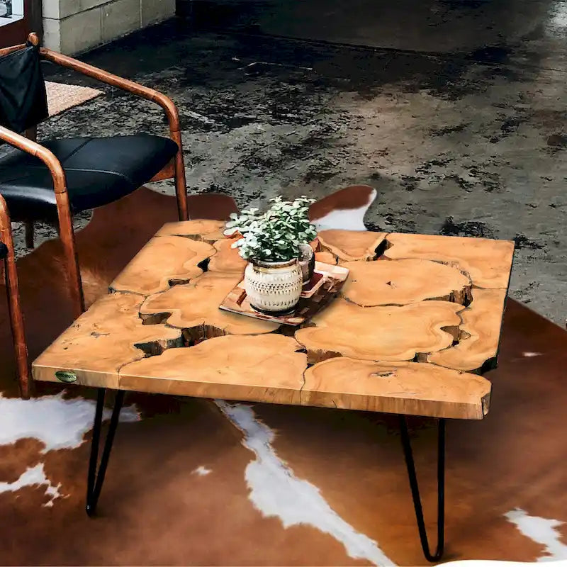 Table basse carrée Ampyang rustique en teck recyclé