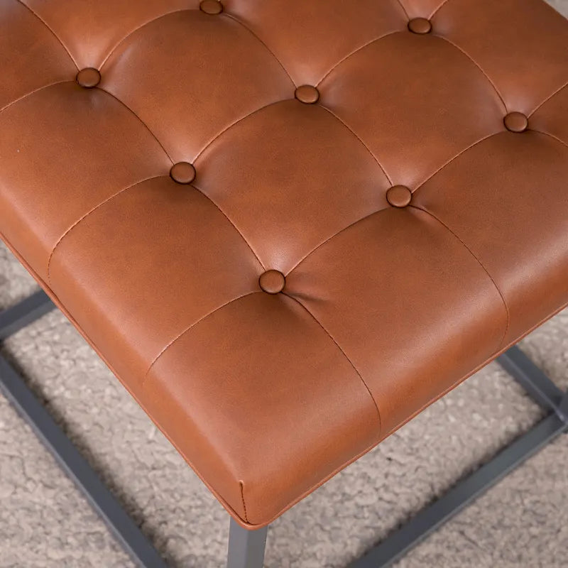 SEI Furniture Healy Mini otoman w kolorze siodłowym brązie