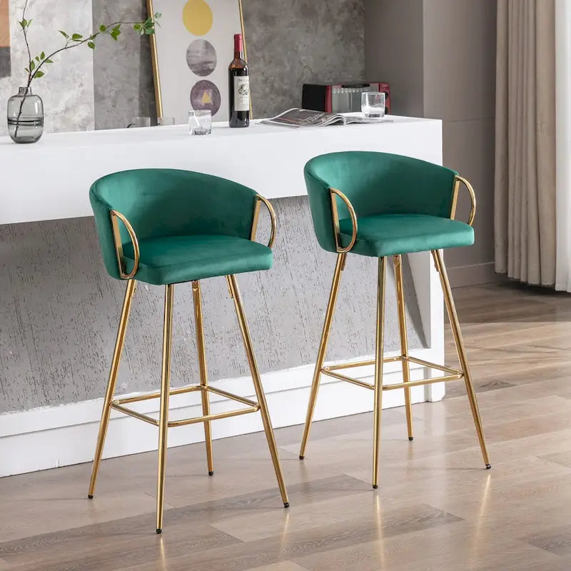 Lot de 2 tabourets de bar de 66 cm avec repose-pieds et base chromés, pieds dorés et revêtement velours, gris
