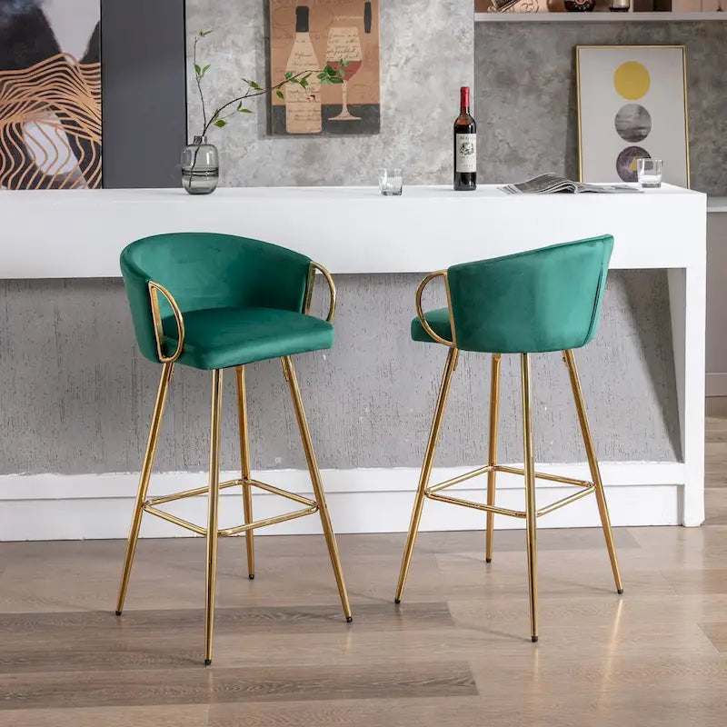Lot de 2 tabourets de bar de 66 cm avec repose-pieds et base chromés, pieds dorés et revêtement velours, gris