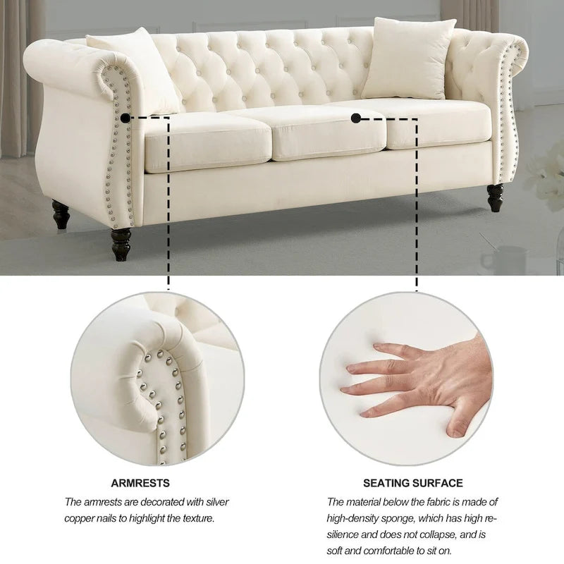 Beżowa welurowa sofa Chesterfield 3-osobowa, zaokrąglone podłokietniki, ozdobne nity