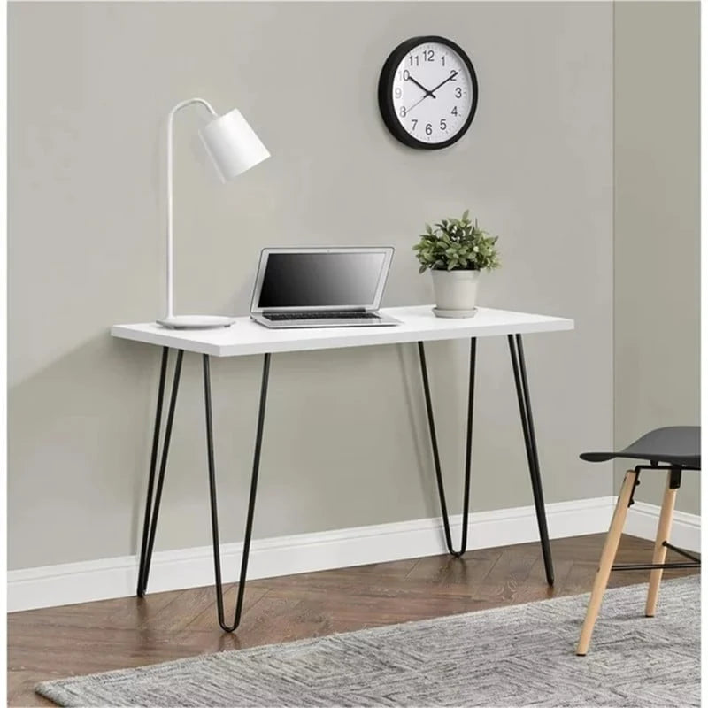 Bureau d'ordinateur rétro Tamarack