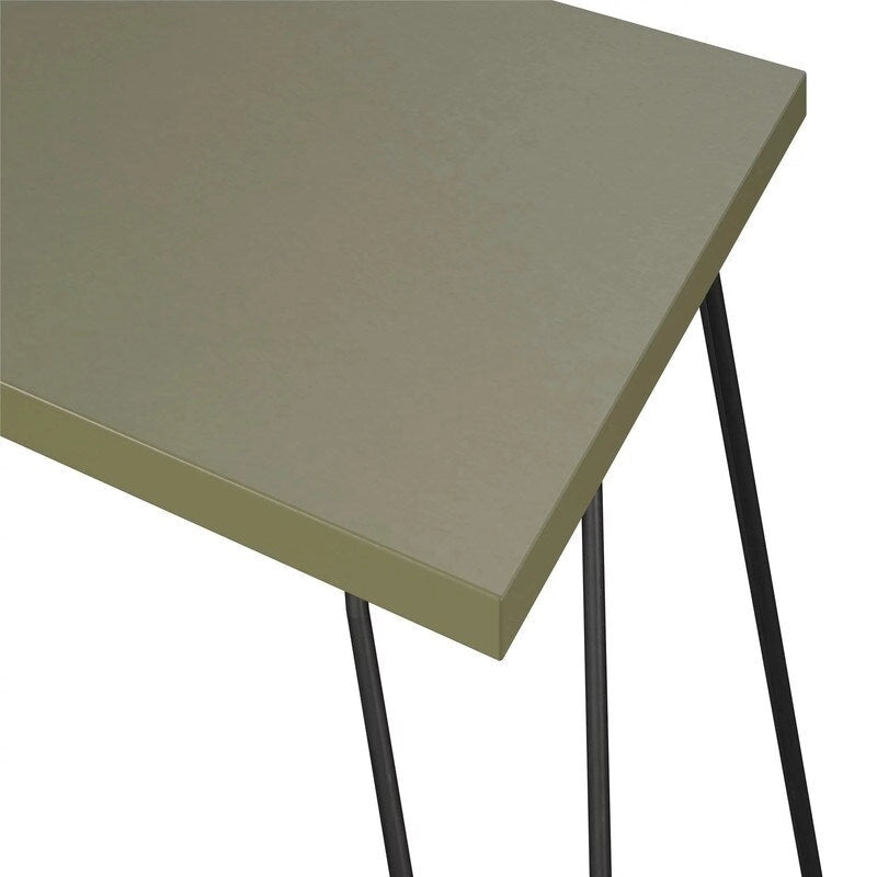 Bureau d'ordinateur rétro Tamarack