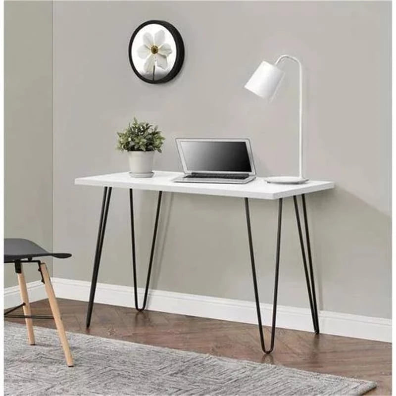 Bureau d'ordinateur rétro Tamarack
