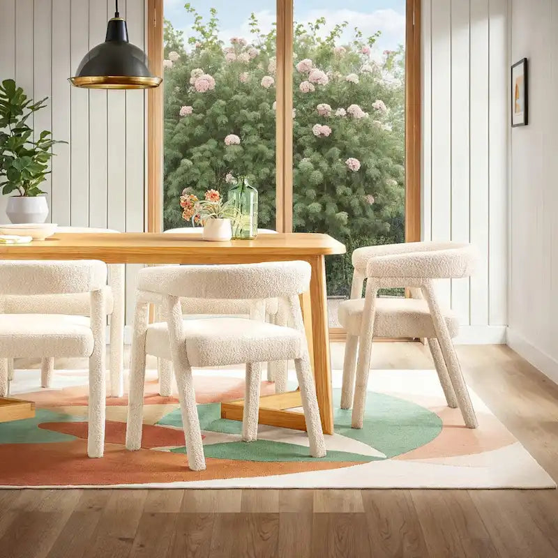 Nowoczesne zakrzywione krzesło do jadalni Middlebrook Modern Boucle z litego drewna (komplet 2 sztuki)