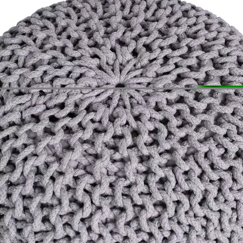 Pouf tricoté rond gris clair, 1 personne
