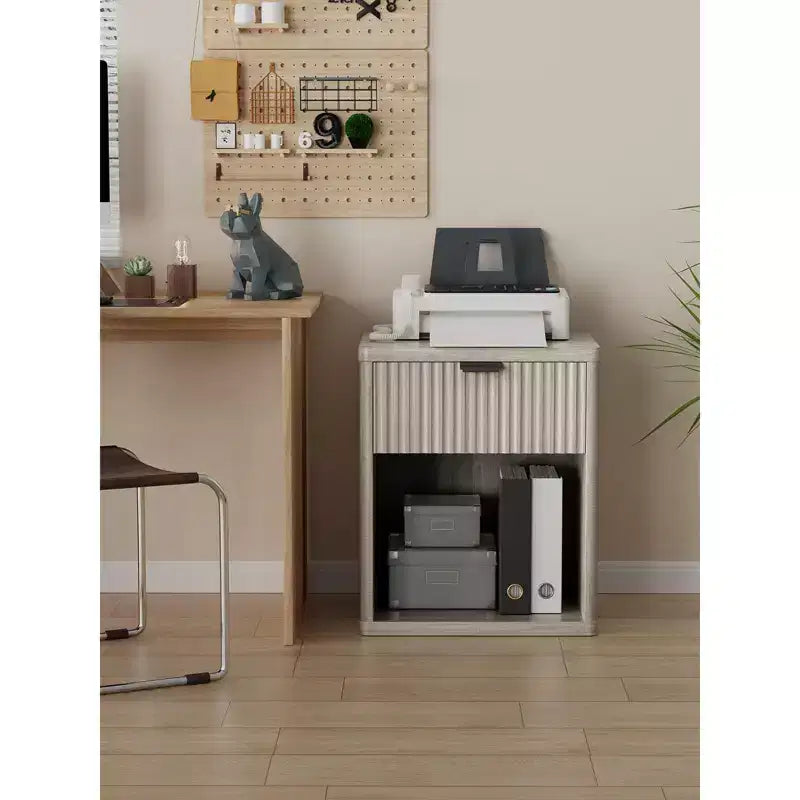 Table de chevet en bois dur brun avec tiroir et espace de rangement ouvert, 1 pièce
