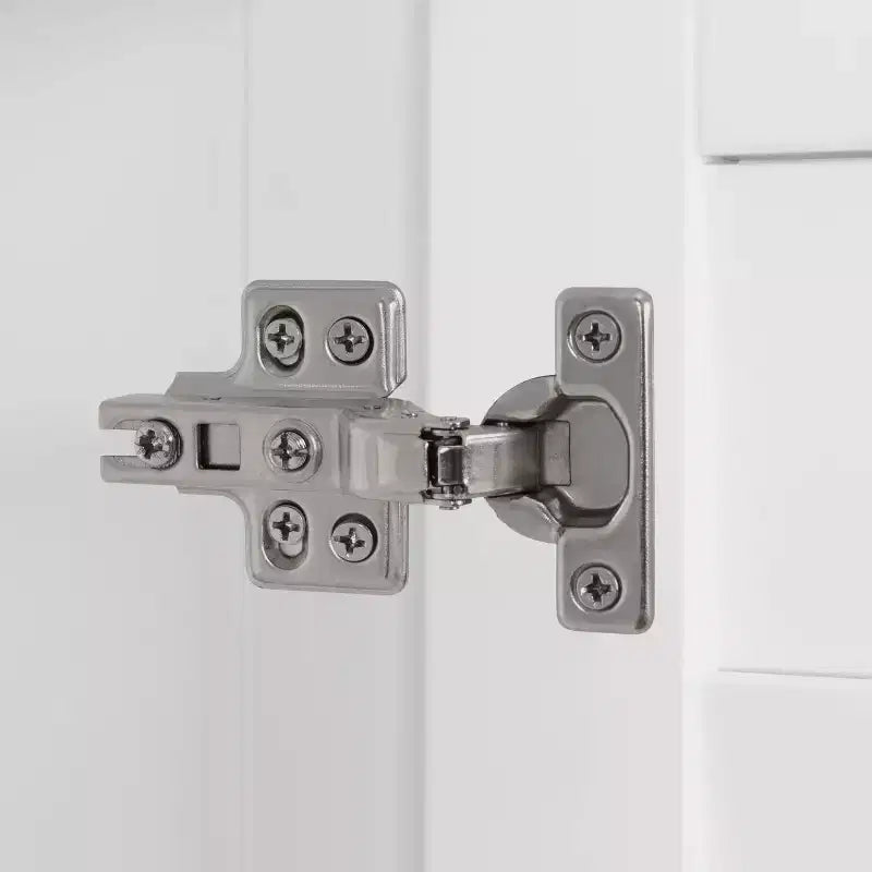 Meuble de rangement blanc à deux portes avec étagères réglables